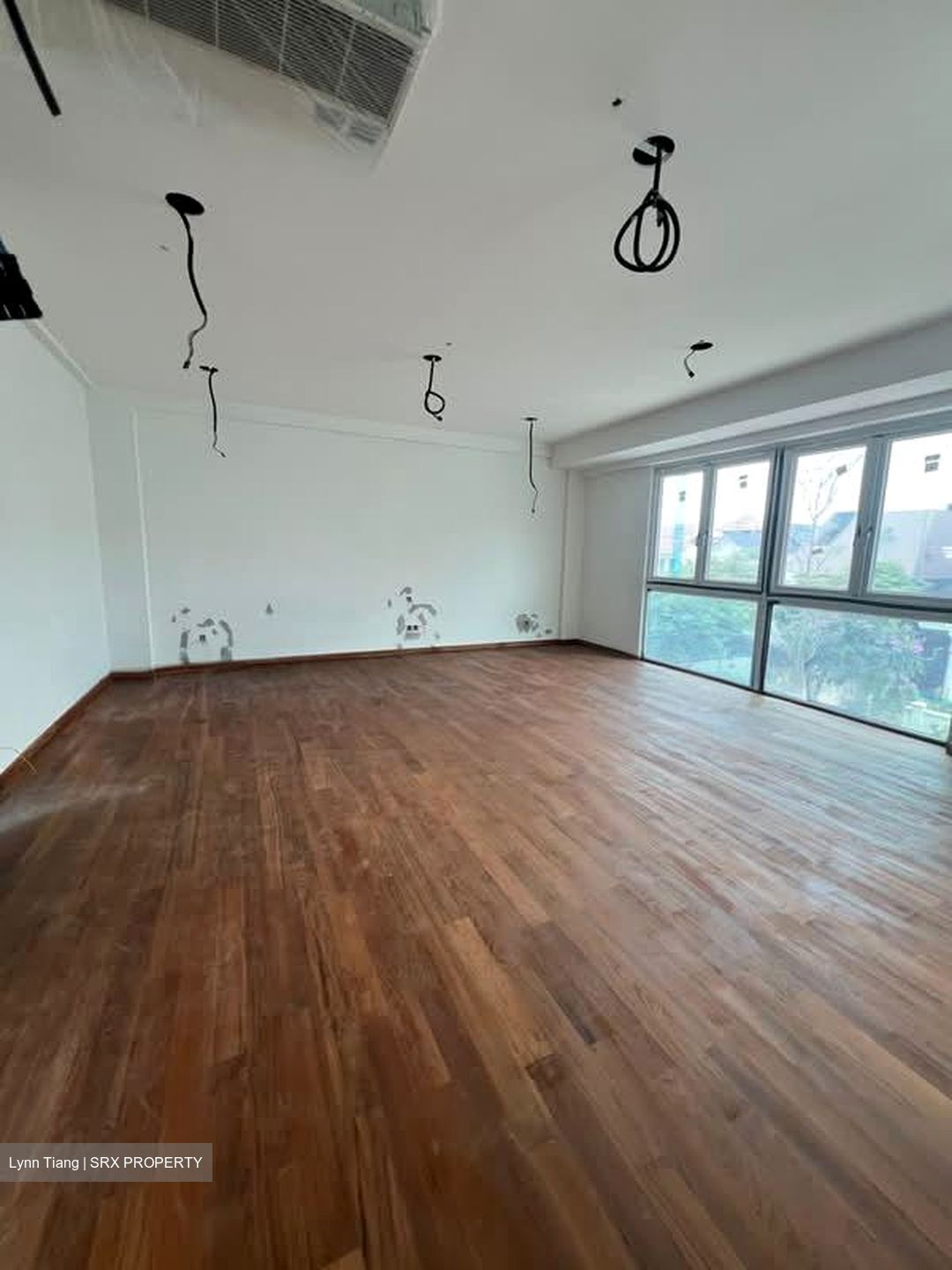Kings Lodge (D10), Semi-Detached #573140031